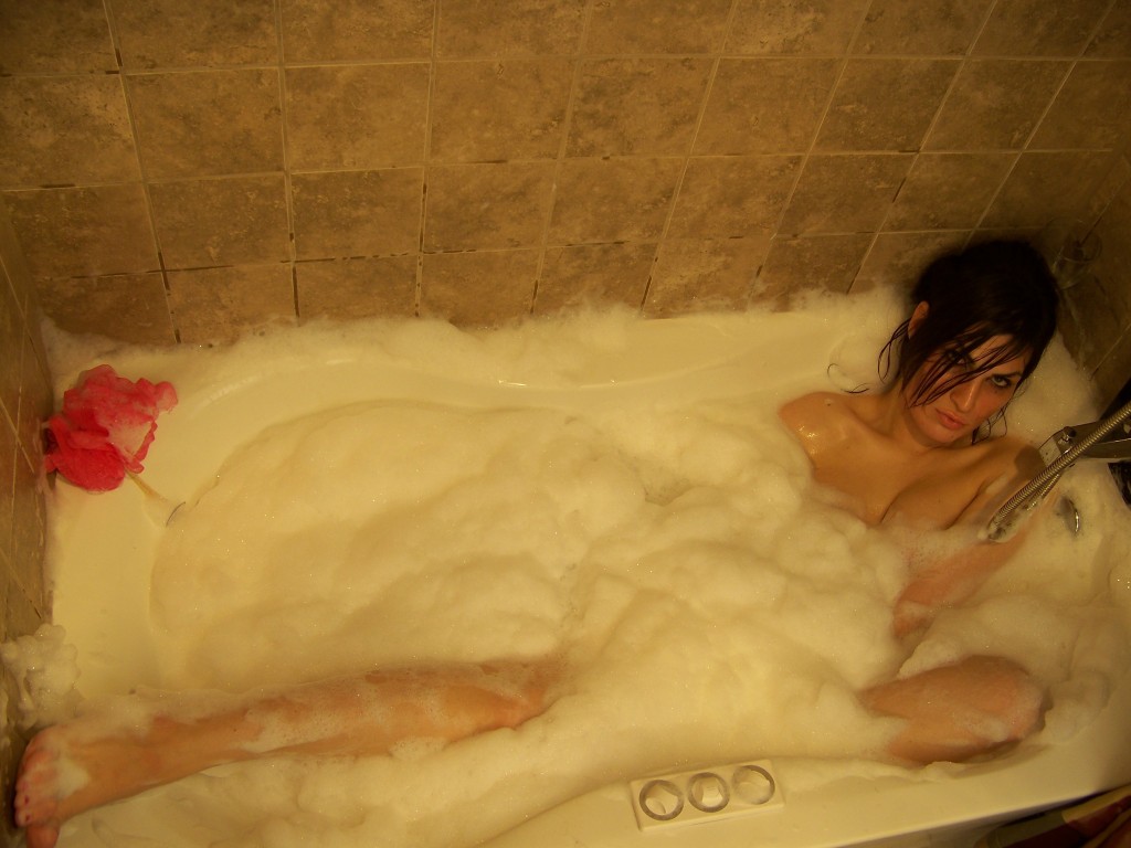 Shemale bubble bath